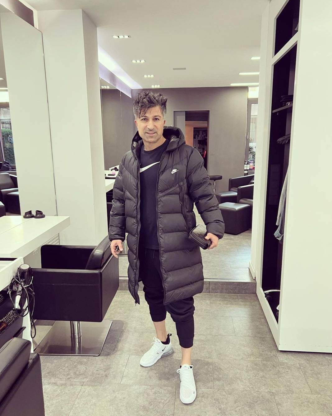 Lotodan kazandığı parayı takipçilerine dağıtıyor! Milyoner Kürşat Yıldırım'dan şaşırtan karar! 14